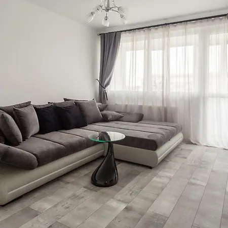 Bright House Apartment Bucharest