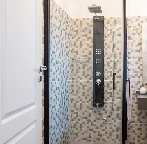 Bright House Apartment