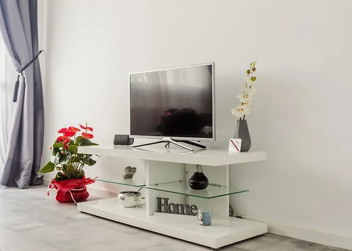 Bright House Apartament *