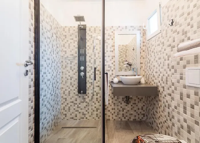 Bright House Apartment *